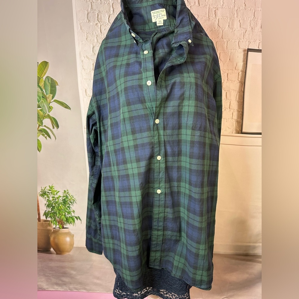 J.crew Classic Green and Navy Plaid Shirt xl
